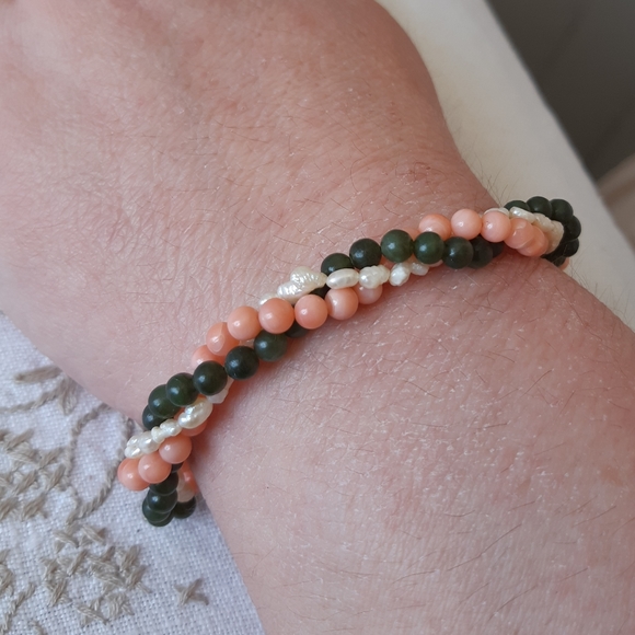 Jade-Pearl-Coral Bracelet - Picture 7 of 7